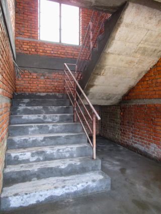 17 b
