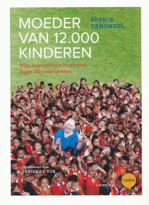 Cover moeder van 12 000 kinderen Uitgeverij Lannoo