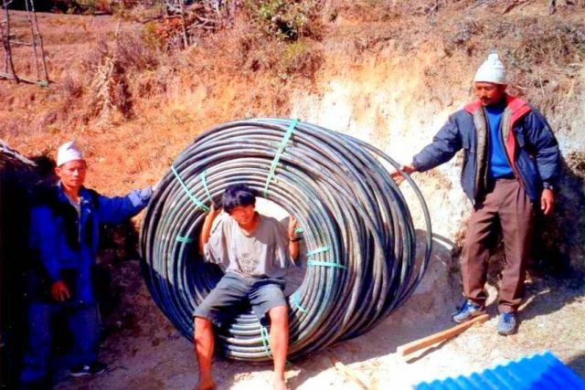 2001 NEPAL WALUNG WATERLEIDING 2